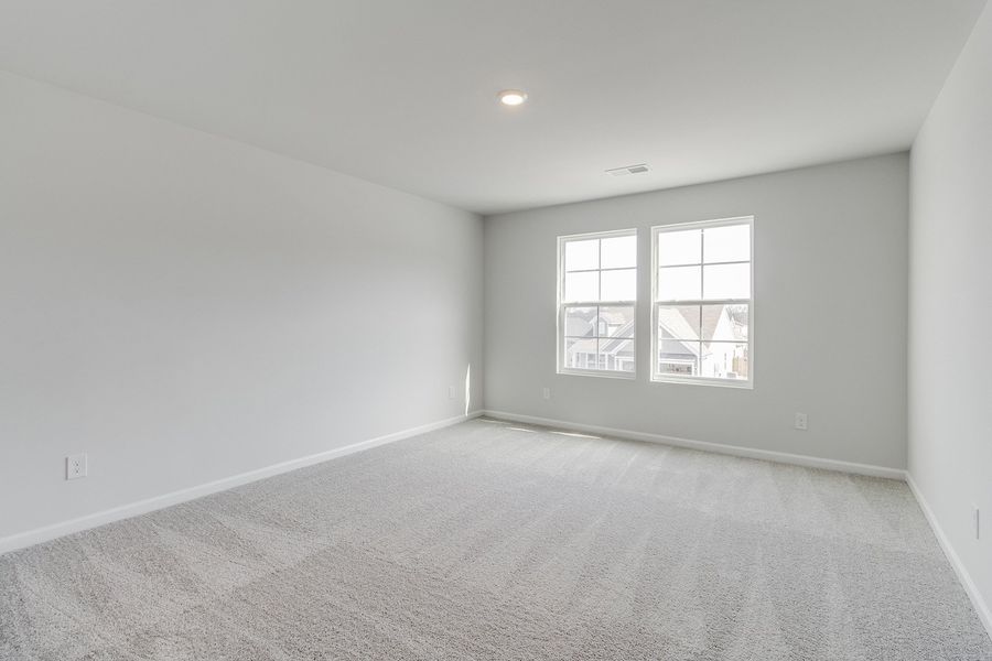 Spacious, unfurnished interior of a new home in Winston Point, Gilbert (Image 29).