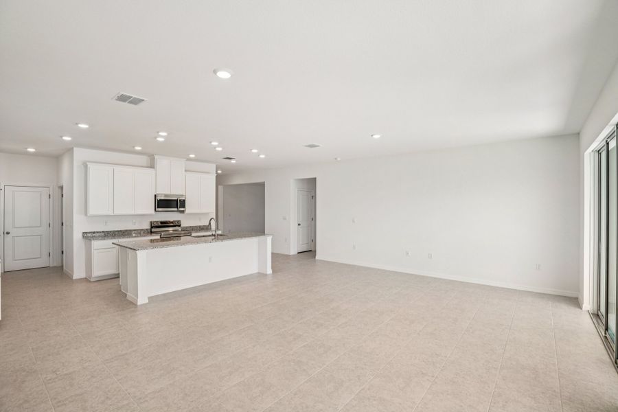 Image 38 of a home in Marion Oaks.