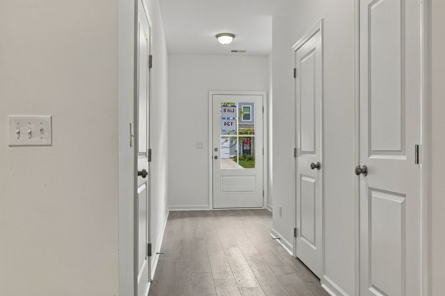 Spacious, unfurnished interior of a new home in Ironhorse, Dickson (Image 14).