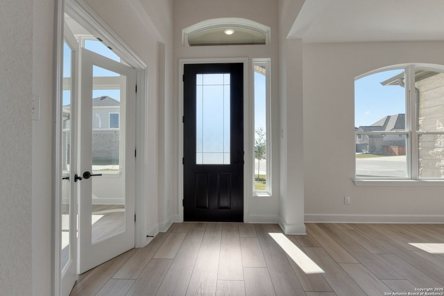 Spacious, unfurnished interior of a new home in Megan's Landing 70's, Castroville (Image 28).