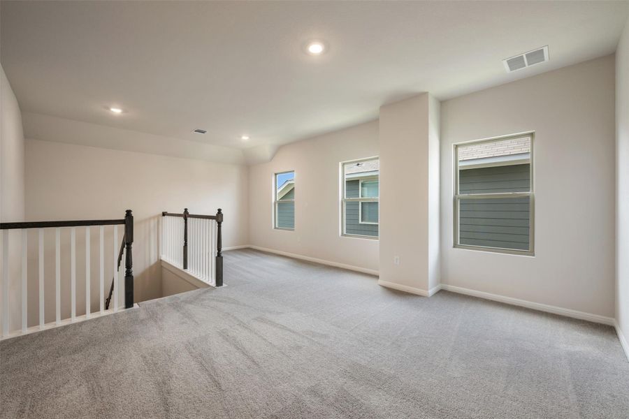 Spacious, unfurnished interior of a new home in Cannon Ranch, Dripping Springs (Image 29). Spacious, unfurnished interior of a new home in Cannon Ranch, Dripping Springs (Image 29).