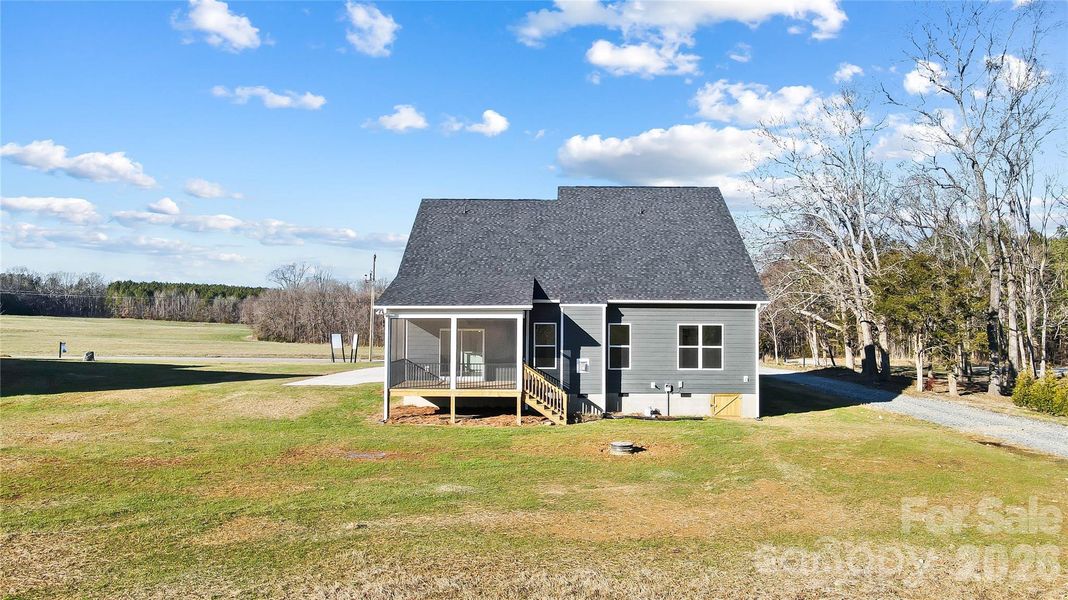 Exterior details and patio area of a home in Lancaster Hwy, Waxhaw (Image 4).