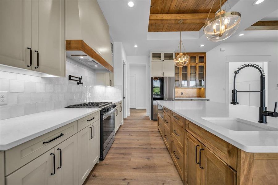 Furnished interior view inside a new home in , Red Oak (Image 9).