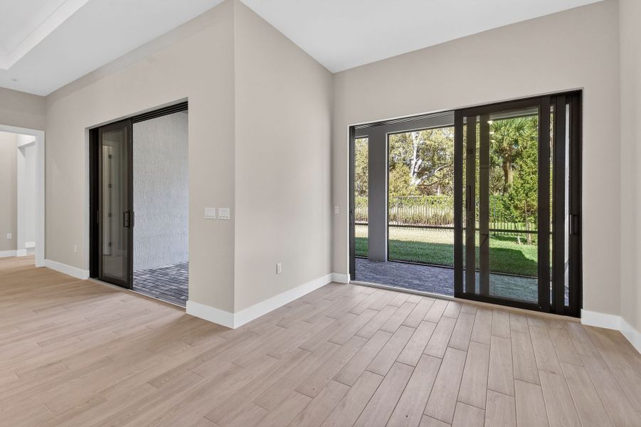Spacious, unfurnished interior of a new home in Greyhawk Landing, Lake Worth (Image 42).