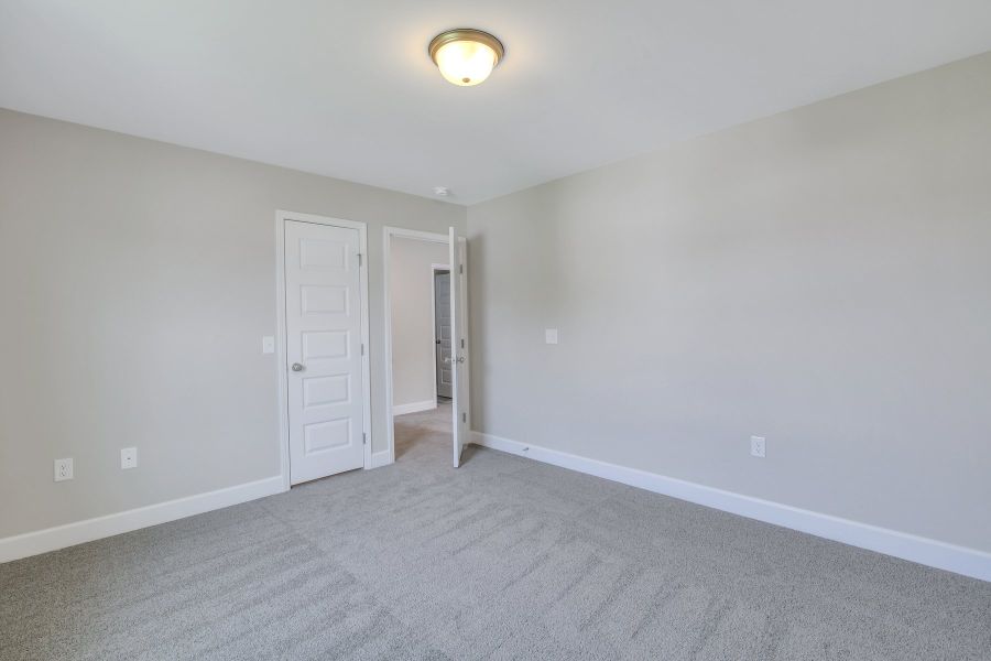 Representative unfurnished interior of a home built from the Seabrook by Ernest Homes in Wexford, Richmond Hill (Image 42).