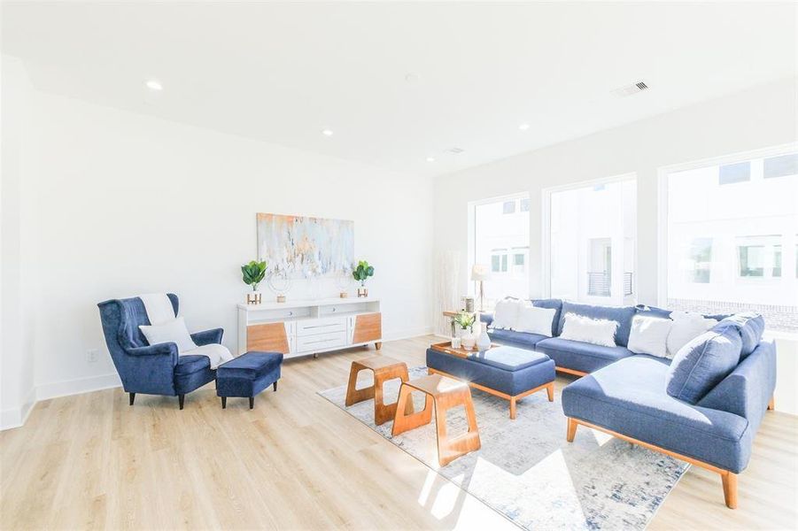 Image 32 of a home in . Image 32 of a home in .