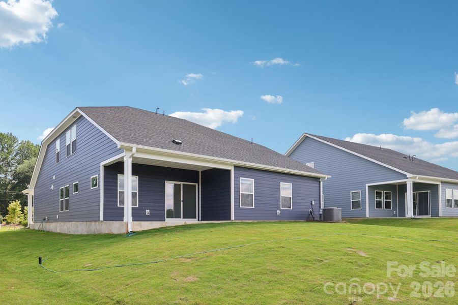 Photo is not of the actual home, but is an inspirational photo of builder’s model home and may depict options, furnishings, and/or decorator features that are not included Photo is not of the actual home, but is an inspirational photo of builder’s model home and may depict options, furnishings, and/or decorator features that are not included