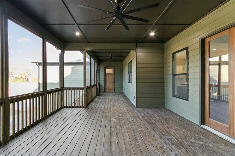 Spacious, unfurnished interior of a new home in , Carrollton (Image 16).