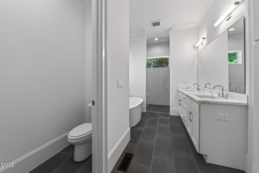 44-web-or-mls-402 Willow St - 44