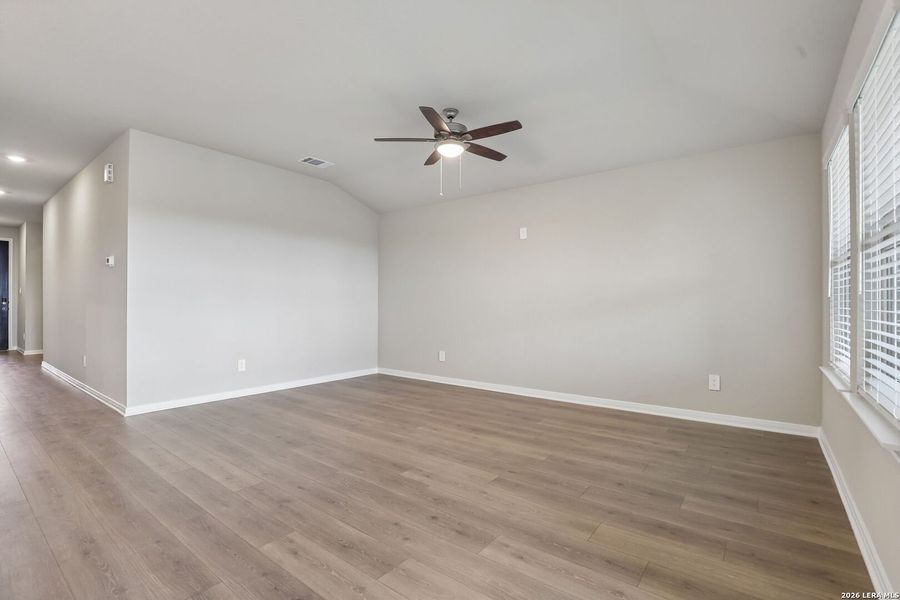 Spacious, unfurnished interior of a new home in Catalina, Converse (Image 33). Spacious, unfurnished interior of a new home in Catalina, Converse (Image 33).