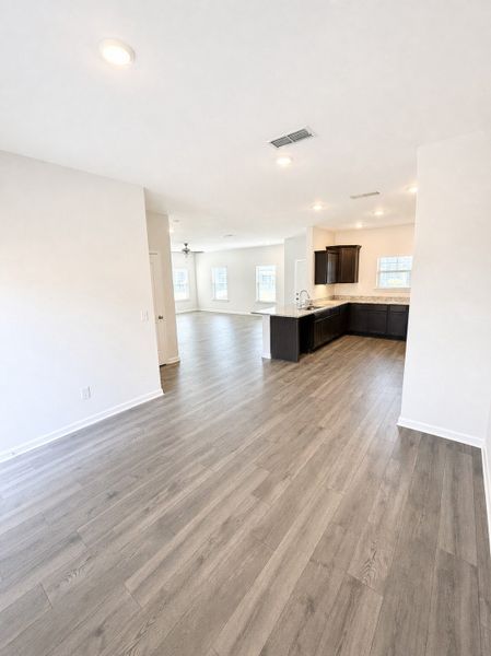 Spacious, unfurnished interior of a new home in Hobson Park, Antioch (Image 11). Spacious, unfurnished interior of a new home in Hobson Park, Antioch (Image 11).