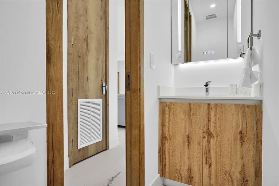 Image 40 of a home in .