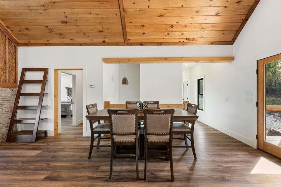 Community amenities in , Mineral Bluff (Image 62).