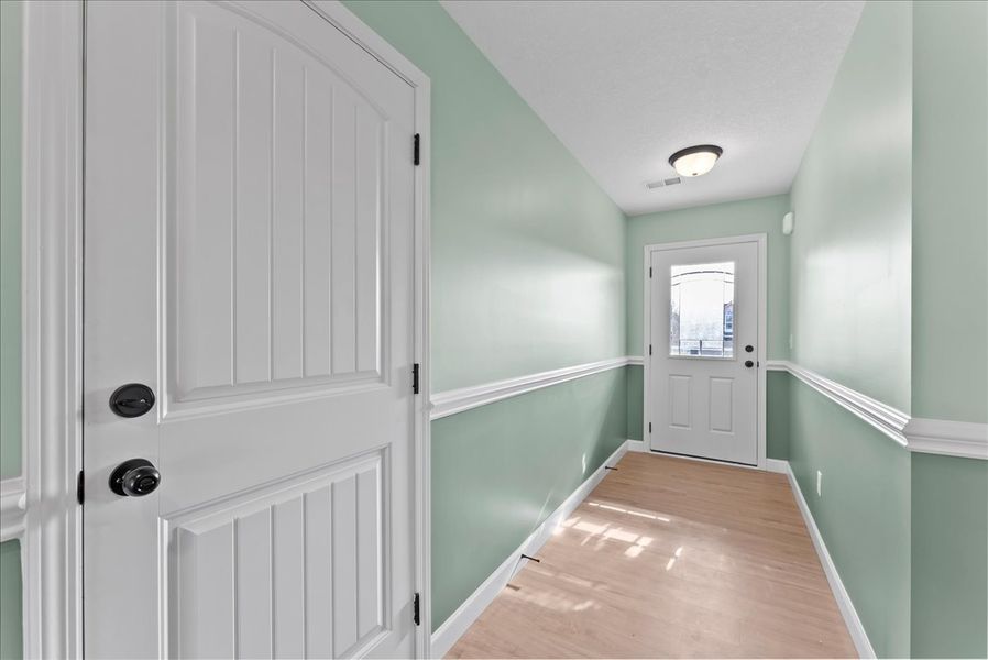Representative unfurnished interior of a home built from the Rozlynn by Enchanted Homes in Guadalupe Heights, Seguin (Image 17).
