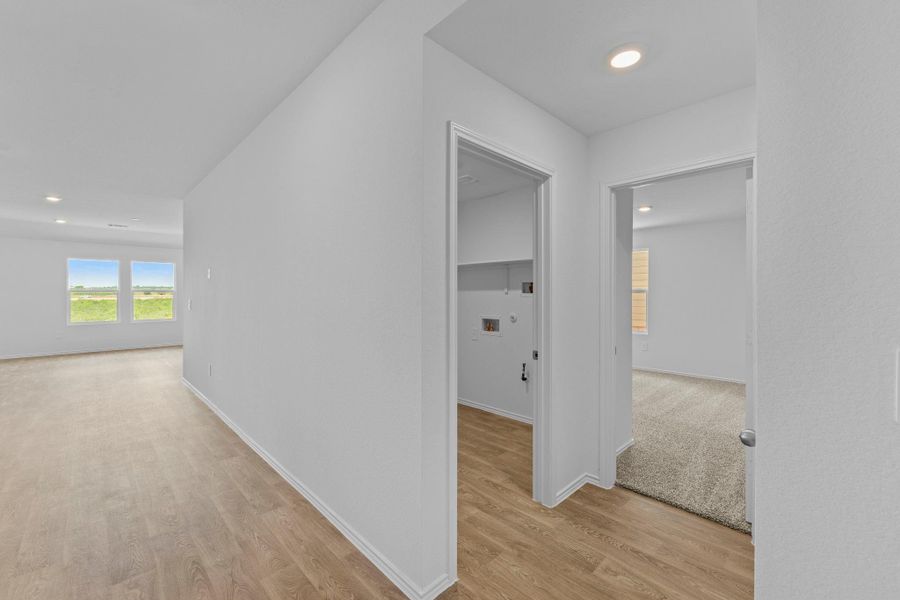 Spacious, unfurnished interior of a new home in Durango, Mustang Ridge (Image 18).