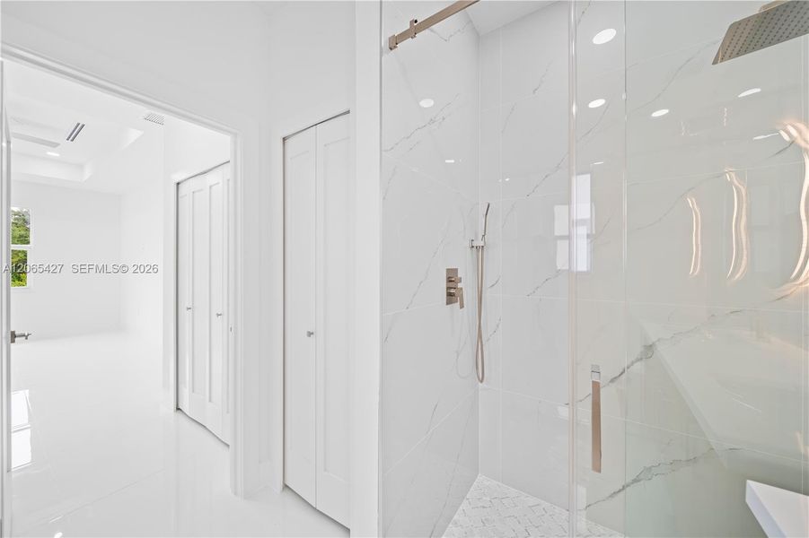 Image 35 of a home in . Image 35 of a home in .