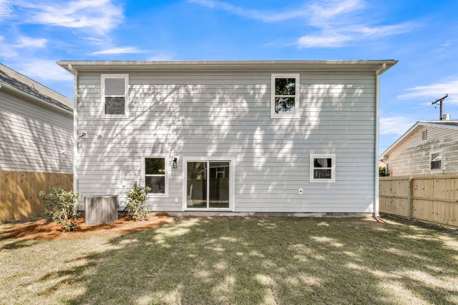 Exterior details and patio area of a home in , Charleston (Image 31).