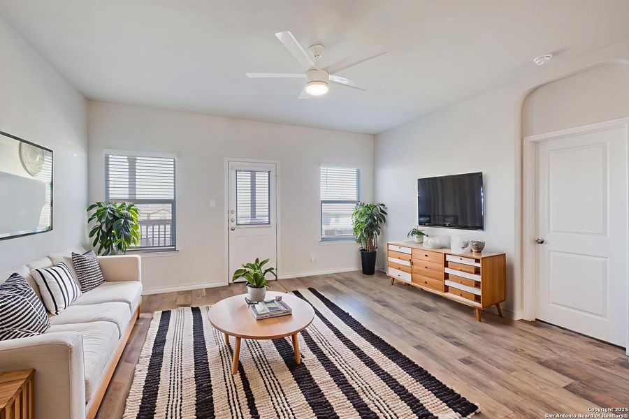 Furnished interior view inside a new home in Laurel Vistas, San Antonio (Image 8). Furnished interior view inside a new home in Laurel Vistas, San Antonio (Image 8).