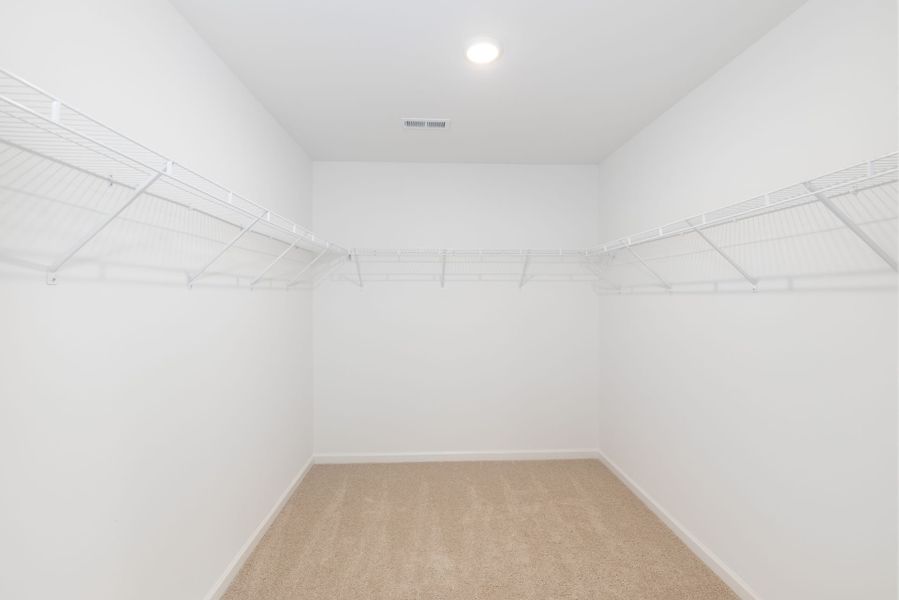 Spacious, unfurnished interior of a new home in Nathans Ridge, Lillington (Image 18).