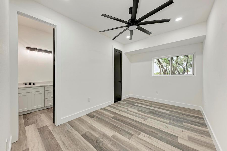 Spacious, unfurnished interior of a new home in , Bertram (Image 14).
