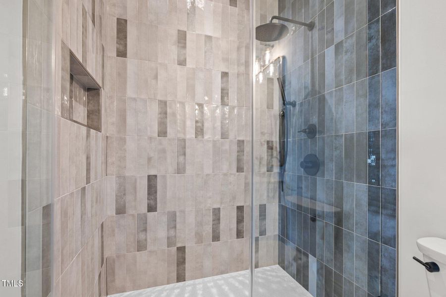 23-web-or-mls-5Z8A9872