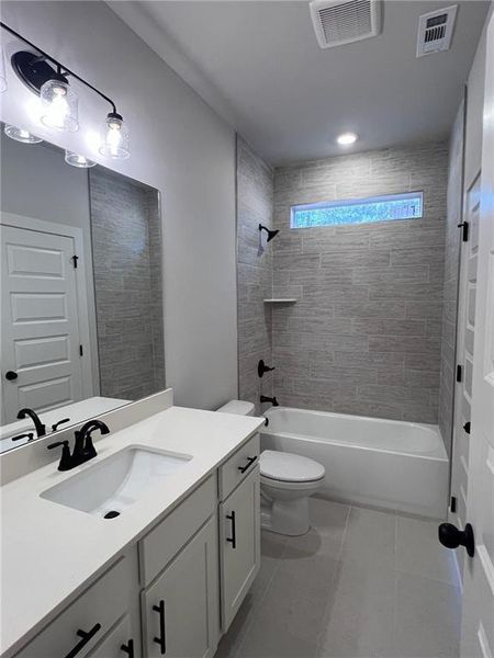 Furnished interior view inside a new home in , Jefferson (Image 10).