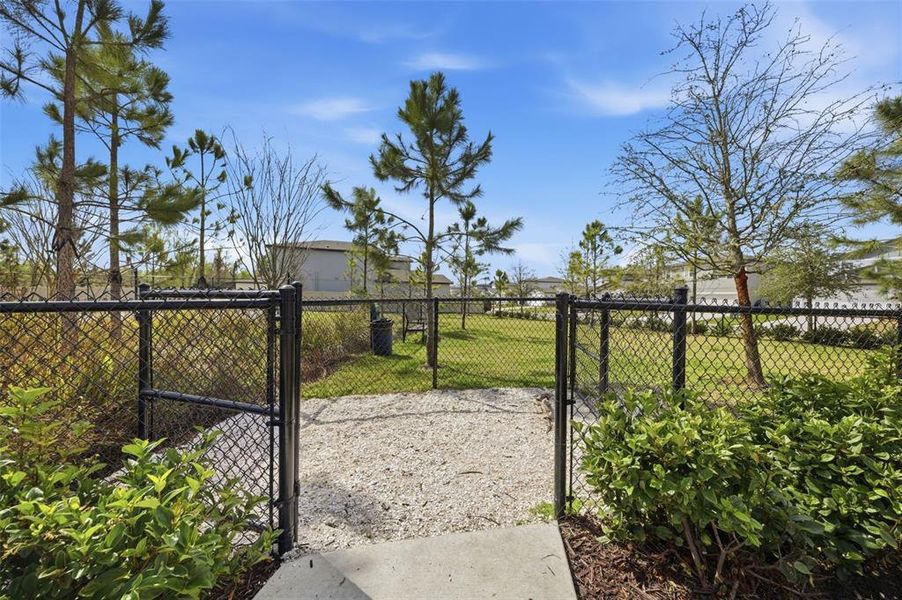 Community amenities in , Plant City (Image 48).