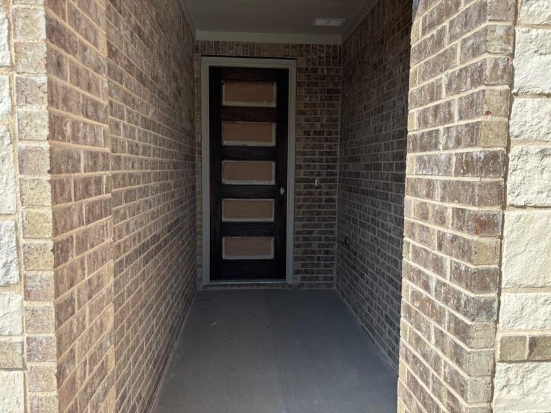 Exterior details and patio area of a home in Waterford Park, Weatherford (Image 3). Exterior details and patio area of a home in Waterford Park, Weatherford (Image 3).