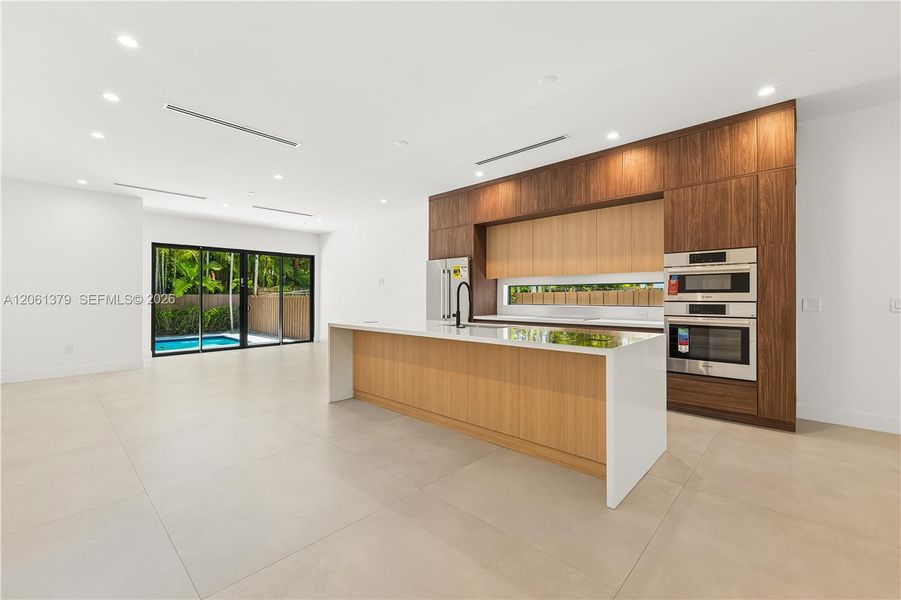Community amenities in , Miami (Image 39). Community amenities in , Miami (Image 39).