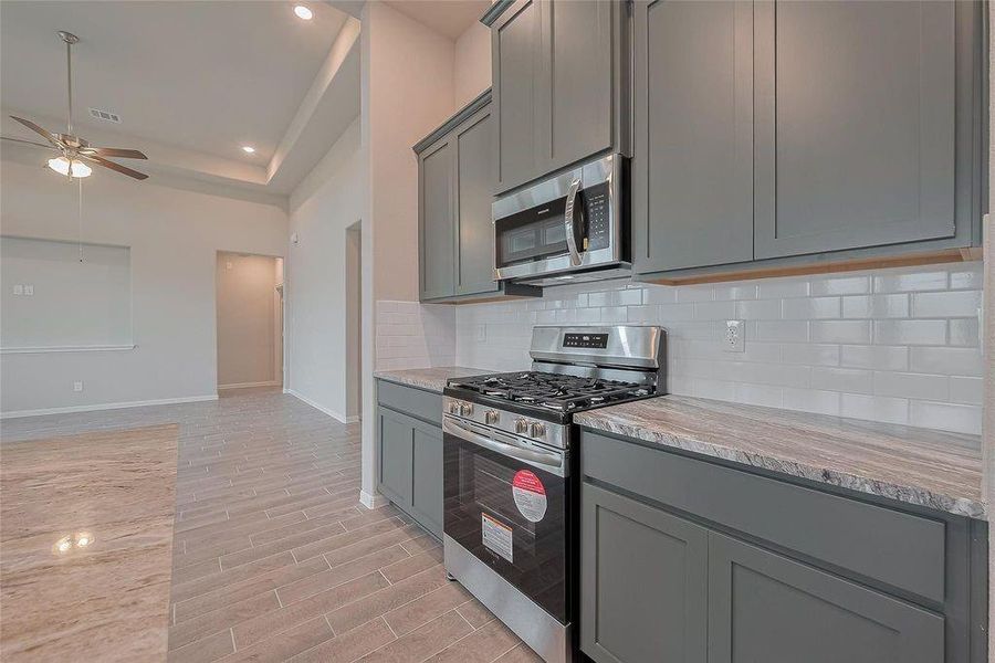 Furnished interior view inside a new home in River Ranch, Dayton (Image 14).