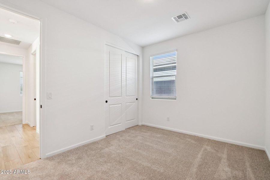 25-web-or-mls-S 95th Dr-S0512-021