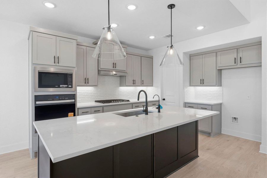 Center Island in Kitchen Center Island in Kitchen