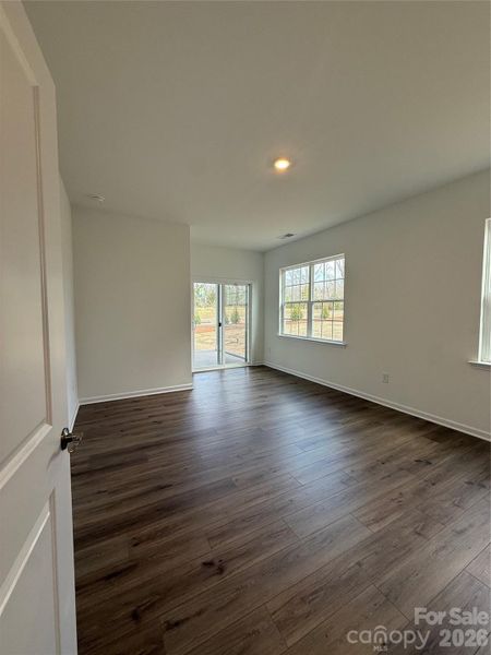 Spacious, unfurnished interior of a new home in Roselyn, Lancaster (Image 11).