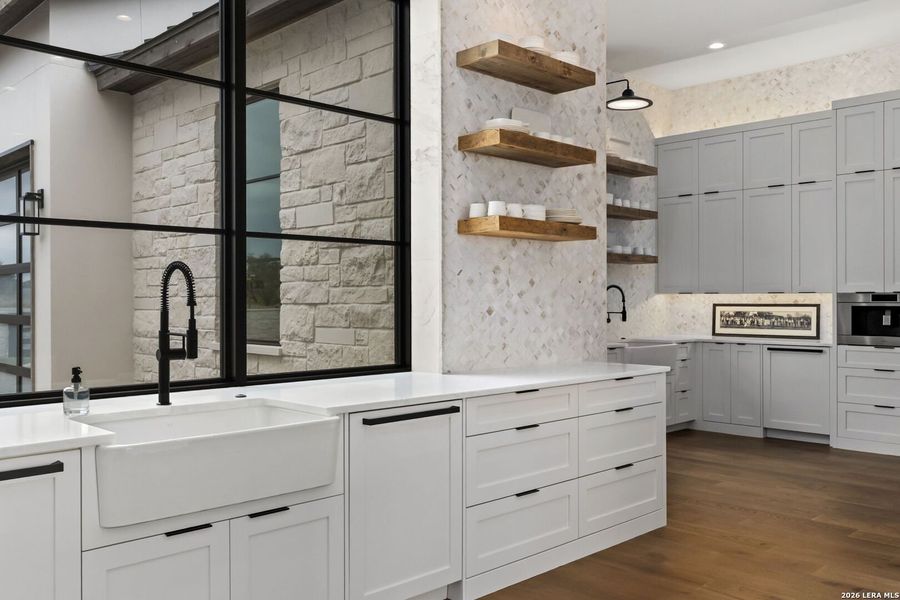 Furnished interior view inside a new home in , Boerne (Image 13).