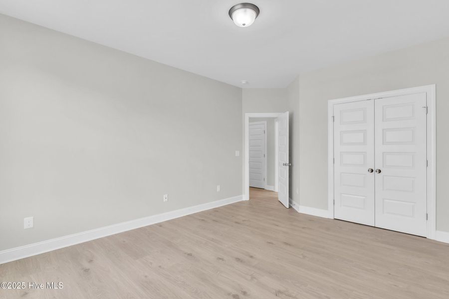 Spacious, unfurnished interior of a new home in WyndWater, Hampstead (Image 16). Spacious, unfurnished interior of a new home in WyndWater, Hampstead (Image 16).