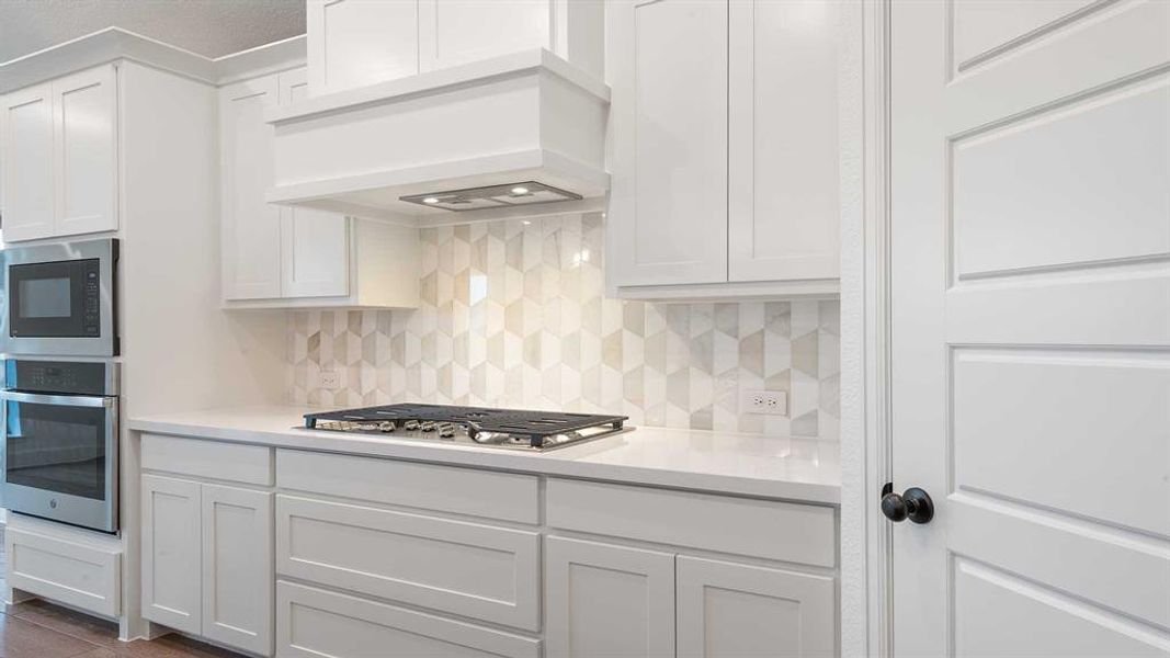 Furnished interior view inside a new home in Devonshire 55', Forney (Image 10). Furnished interior view inside a new home in Devonshire 55', Forney (Image 10).