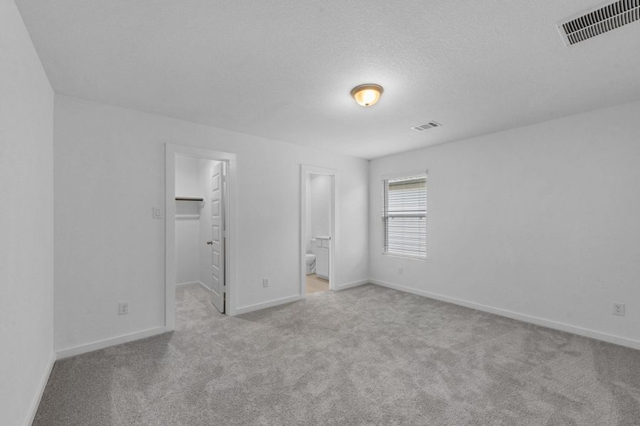 Spacious, unfurnished interior of a new home in Cypresswood Landing, Humble (Image 22).