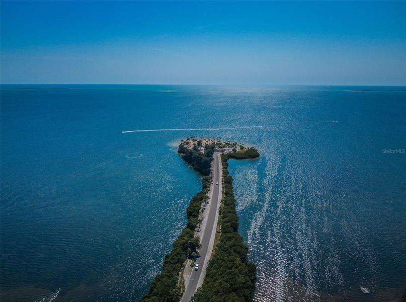 Natural landscape and outdoor views near in Tarpon Springs (Image 60). Natural landscape and outdoor views near in Tarpon Springs (Image 60).