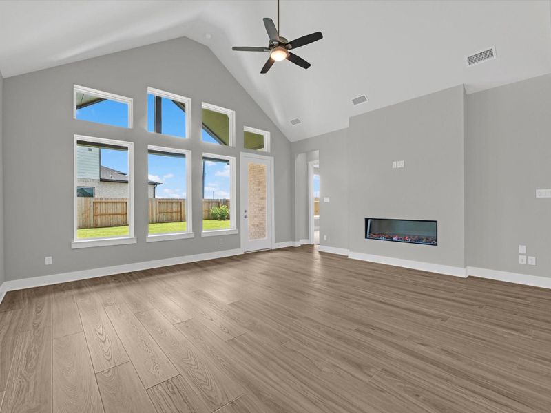 Spacious, unfurnished interior of a new home in Pecan Ridge, Fulshear (Image 22). Spacious, unfurnished interior of a new home in Pecan Ridge, Fulshear (Image 22).