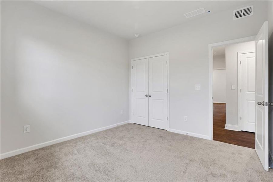 Spacious, unfurnished interior of a new home in Towne Village at Suwanee Dam, Sugar Hill (Image 28). Spacious, unfurnished interior of a new home in Towne Village at Suwanee Dam, Sugar Hill (Image 28).