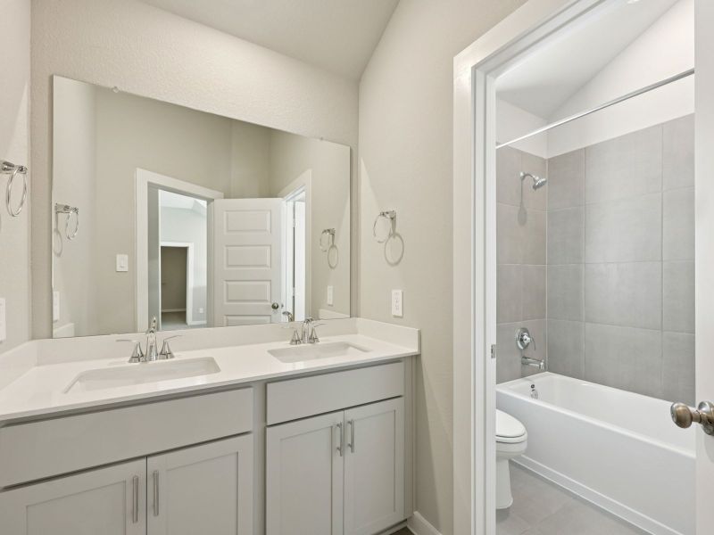 Furnished interior view inside a new home in Kingdom Heights, Rosenberg (Image 11).