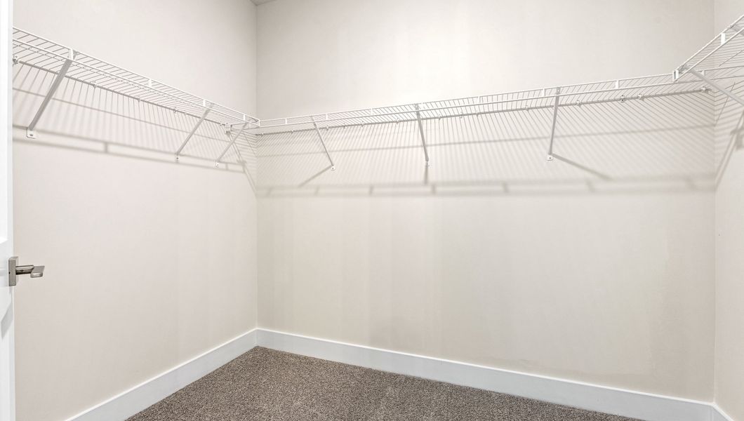 Spacious, unfurnished interior of a new home in Adams Glen, Greenville (Image 31).