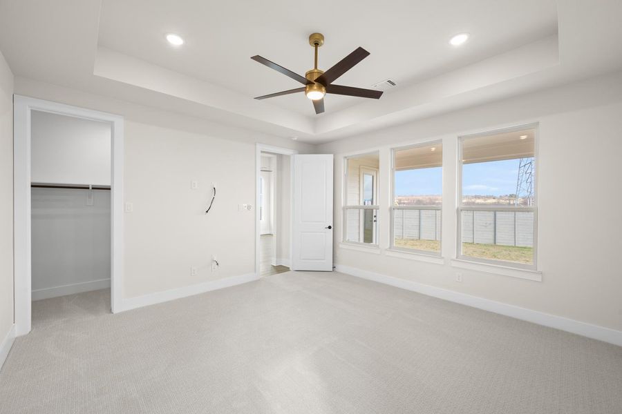 Spacious, unfurnished interior of a new home in The Retreat at Harvest, Argyle (Image 24).