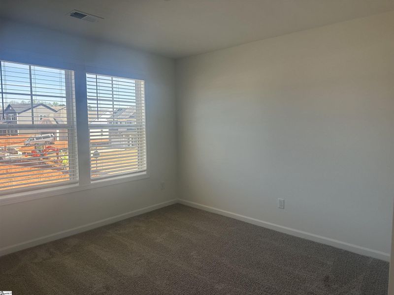 Spacious, unfurnished interior of a new home in Shiloh Trail, Wellford (Image 31).