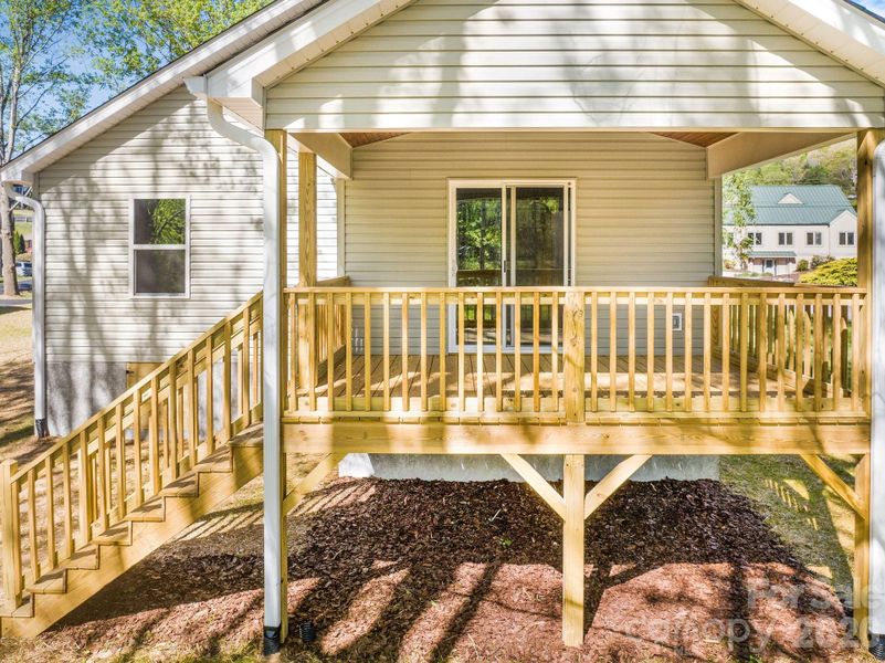 Exterior details and patio area of a home in , Waynesville (Image 21).