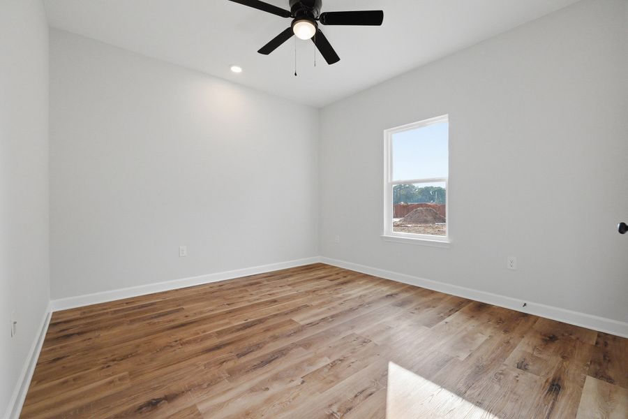 Spacious, unfurnished interior of a new home in Barton's Bend, Crestview (Image 40). Spacious, unfurnished interior of a new home in Barton's Bend, Crestview (Image 40).