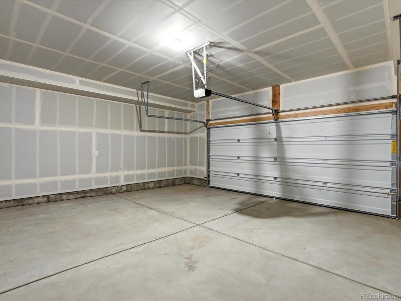 Spacious, unfurnished interior of a new home in , Windsor (Image 17).