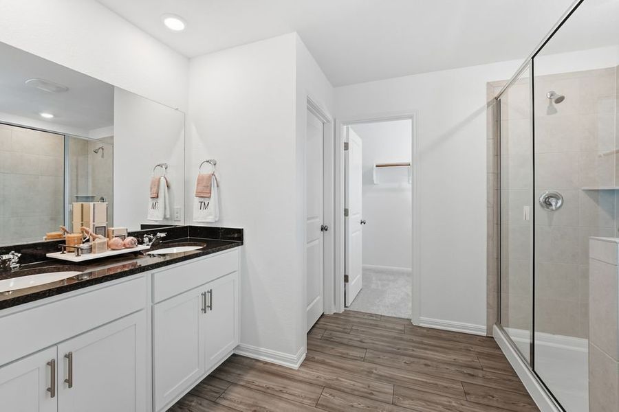 Furnished interior view inside a new home in Longview, Del Valle (Image 6).
