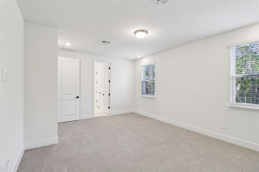 Spacious, unfurnished interior of a new home in Cyrene at Minneola, Minneola (Image 31).