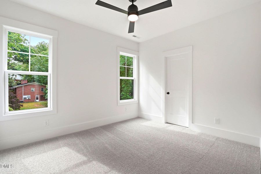 19-web-or-mls-502 W Chatham Dr-79 19-web-or-mls-502 W Chatham Dr-79